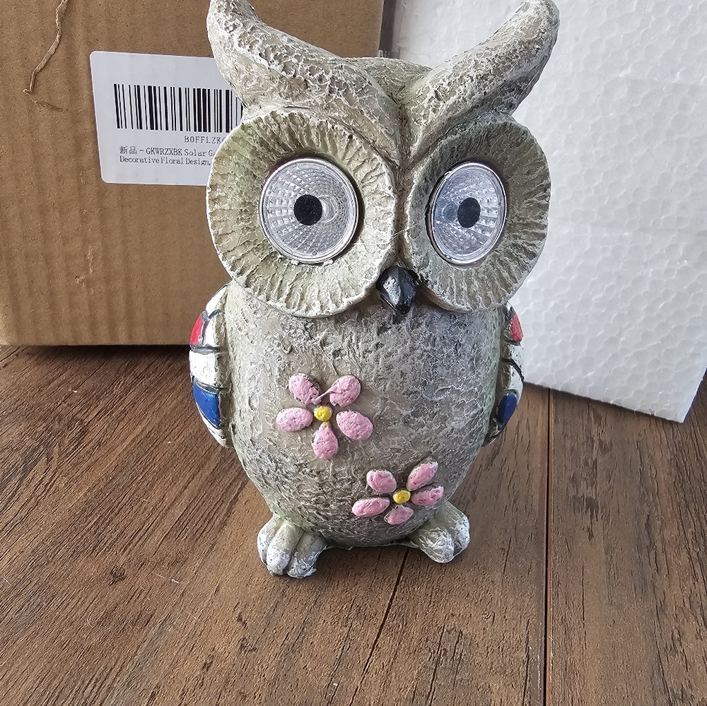Solar Garden Owl Statue Decorative Owl Figurine with Pink Flowers Mini Size